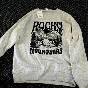 Brand new with tags Rocky Mountain crewneck sweatshirt